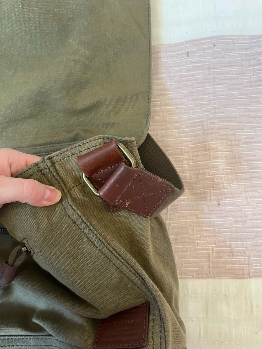 Y2K 2000s Lucky Brand Camo Green Messenger Bag Zip Closure Adjustable Strap
